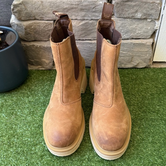 Sorel Hi-Line Heel Chelsea boots size 7.5 - Picture 5 of 11
